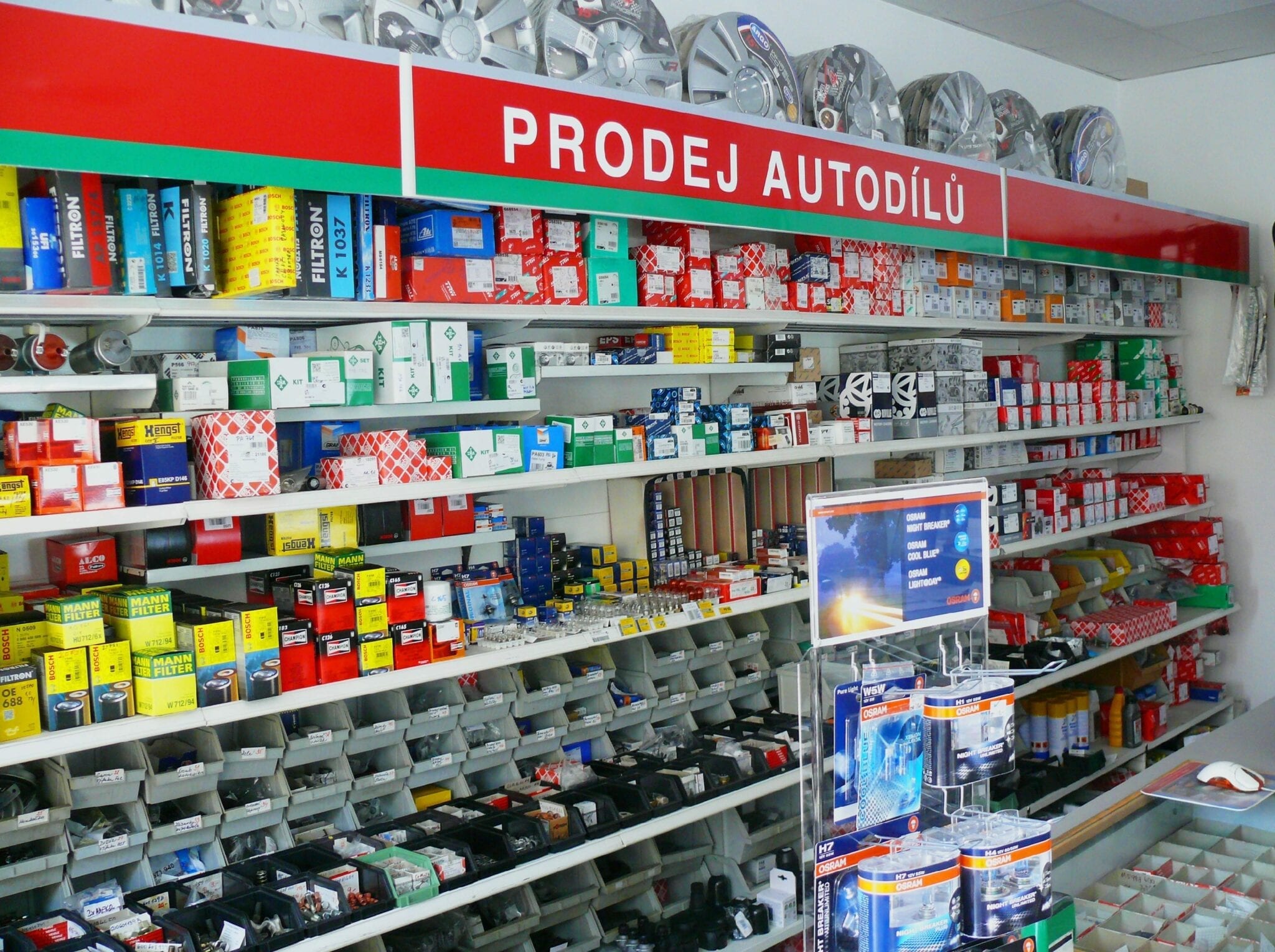Autodíly | Autoservis ADEKO
